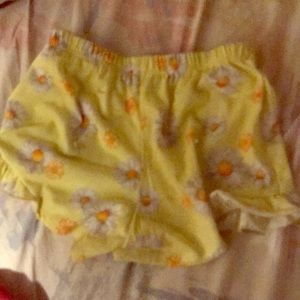 Kids medium size floral shorts
